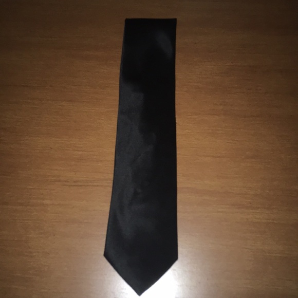 Arrow Black 100% Silk Neck Tie - Picture 1 of 2